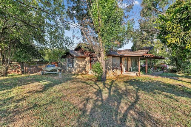 308 S San Jacinto Street, Whitney, TX 76692