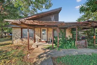 308 S San Jacinto Street, Whitney, TX 76692