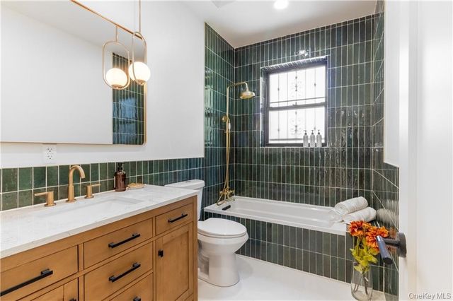 1231 Putnam Avenue, Brooklyn, NY 11221