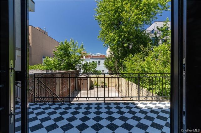 1231 Putnam Avenue, Brooklyn, NY 11221