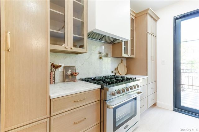 1231 Putnam Avenue, Brooklyn, NY 11221