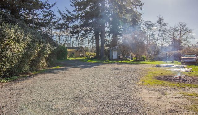 1714 Peach Avenue, Mckinleyville, CA 95519