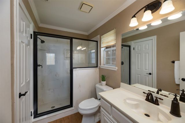 2610 Pinevalley Drive, Arlington, TX 76001