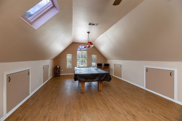 2610 Pinevalley Drive, Arlington, TX 76001