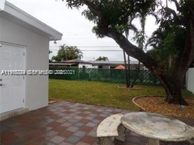 6540 W 11th Ave 0, Hialeah, FL 33012
