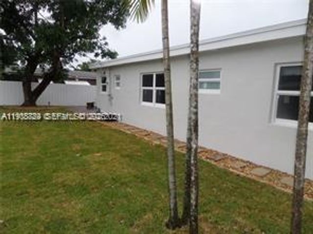 6540 W 11th Ave 0, Hialeah, FL 33012