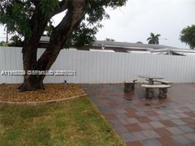 6540 W 11th Ave 0, Hialeah, FL 33012