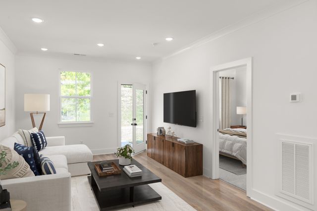 305 Panther Dr, Murfreesboro, TN 37127