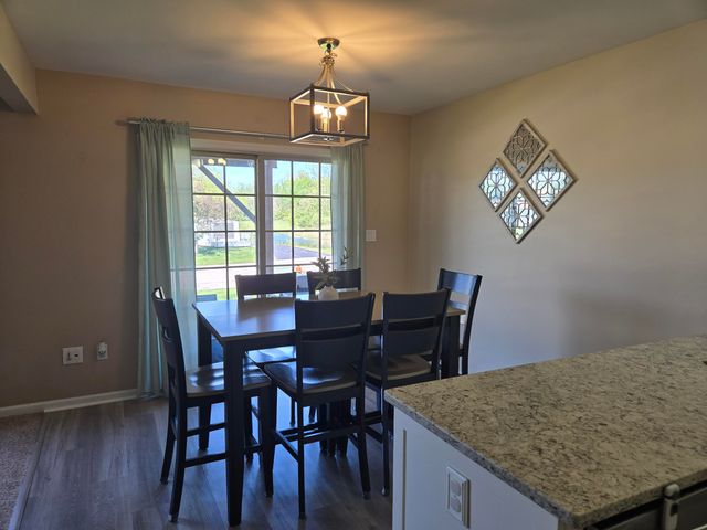 948 Veterans Lane, Crown Point, IN 46307