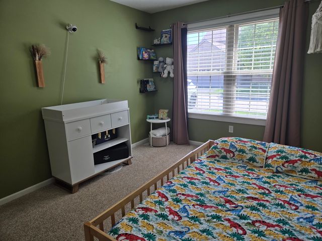 948 Veterans Lane, Crown Point, IN 46307