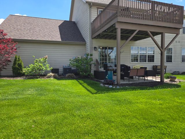 948 Veterans Lane, Crown Point, IN 46307