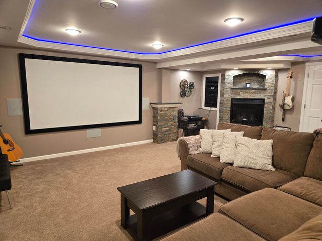 948 Veterans Lane, Crown Point, IN 46307