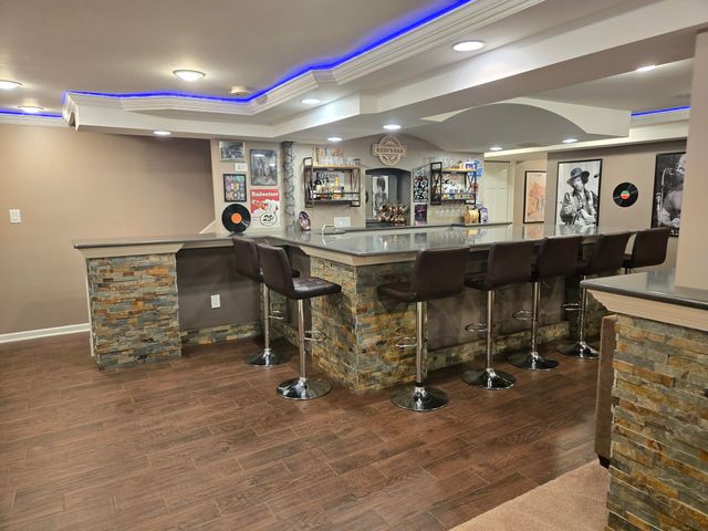948 Veterans Lane, Crown Point, IN 46307