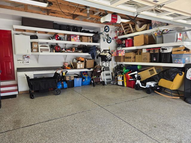 948 Veterans Lane, Crown Point, IN 46307