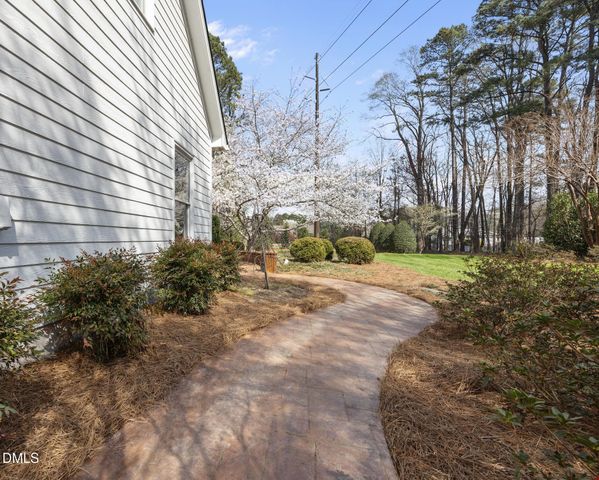 5720 Huntford Lane, Raleigh, NC 27606