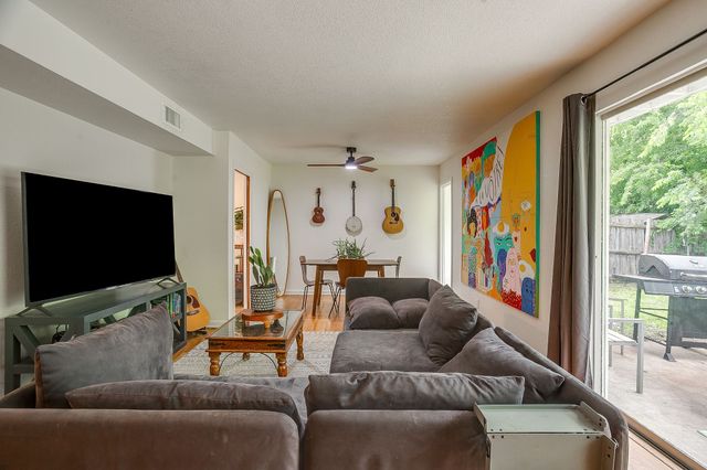 2904 Martin Lydon Avenue, Fort Worth, TX 76133