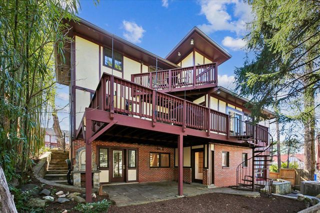 6317 POE RD, Bethesda, MD 20817