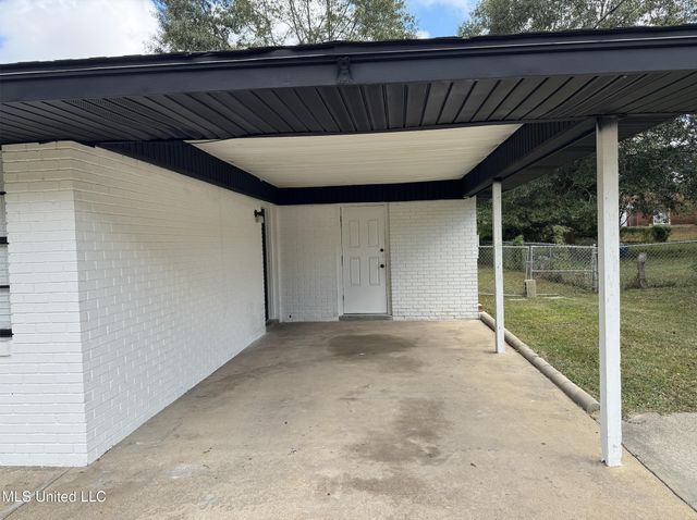 11406 Harris Drive, Gulfport, MS 39503