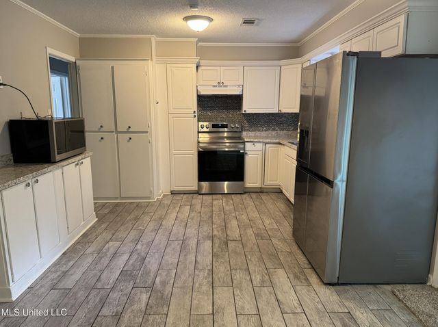 11406 Harris Drive, Gulfport, MS 39503