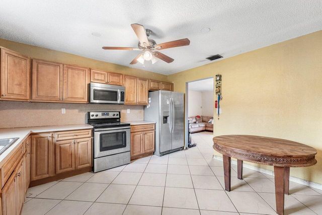 2011 SW 99TH Terrace, Miramar, FL 33025