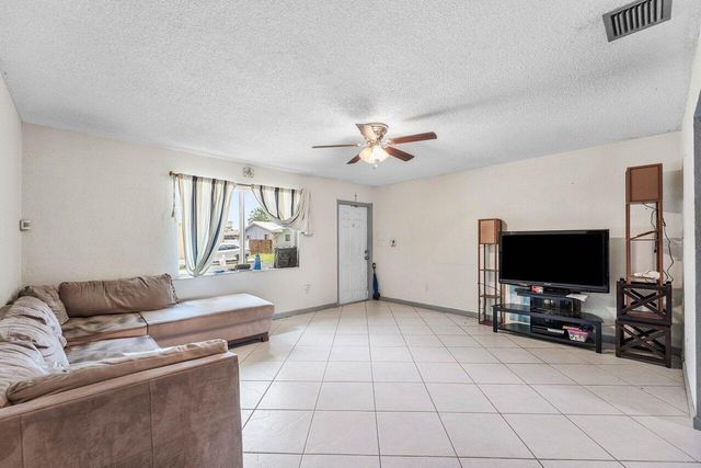 2011 SW 99TH Terrace, Miramar, FL 33025