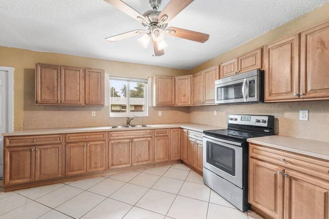 2011 SW 99TH Terrace, Miramar, FL 33025