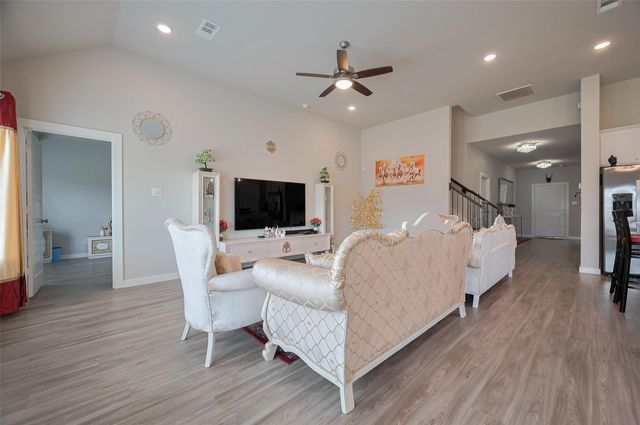 8619 Jetty Glen Drive, Cypress, TX 77433