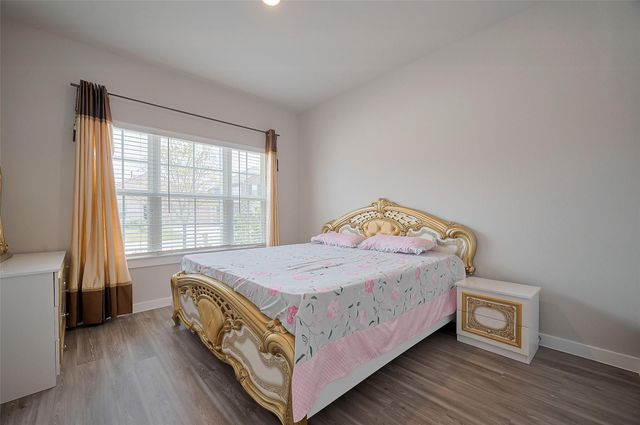 8619 Jetty Glen Drive, Cypress, TX 77433