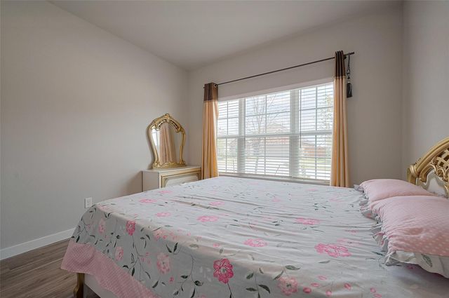 8619 Jetty Glen Drive, Cypress, TX 77433