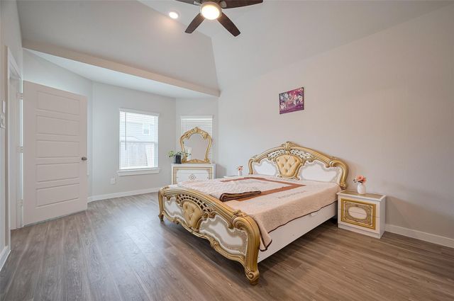 8619 Jetty Glen Drive, Cypress, TX 77433