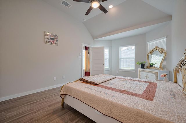 8619 Jetty Glen Drive, Cypress, TX 77433