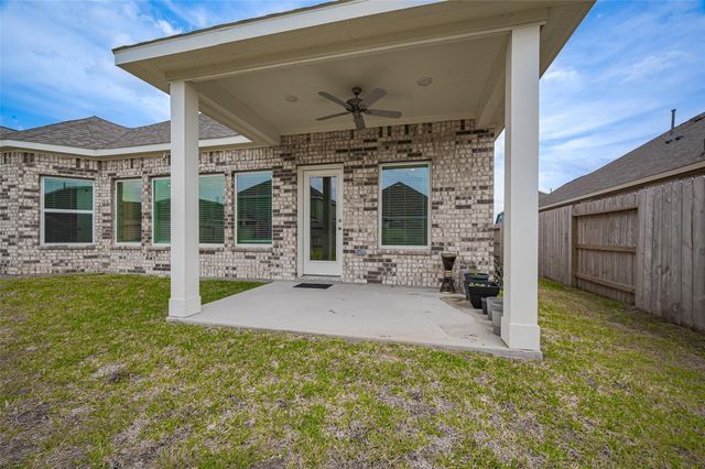 8619 Jetty Glen Drive, Cypress, TX 77433