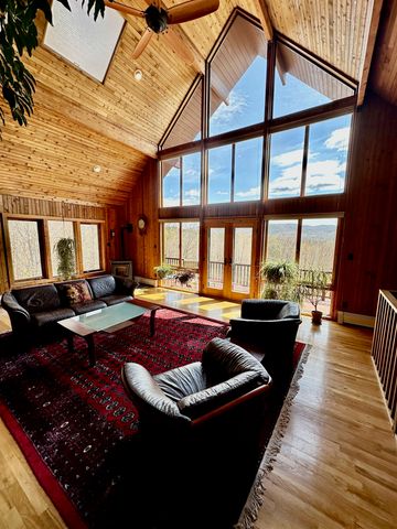 20 Crest Lane, Madison, NH 03849