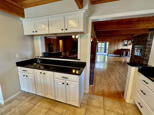 20 Crest Lane, Madison, NH 03849