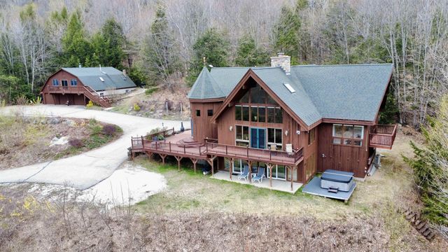 20 Crest Lane, Madison, NH 03849