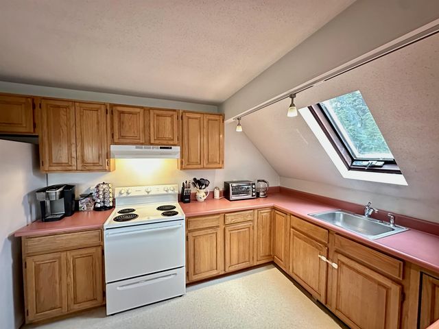 20 Crest Lane, Madison, NH 03849
