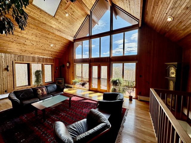 20 Crest Lane, Madison, NH 03849