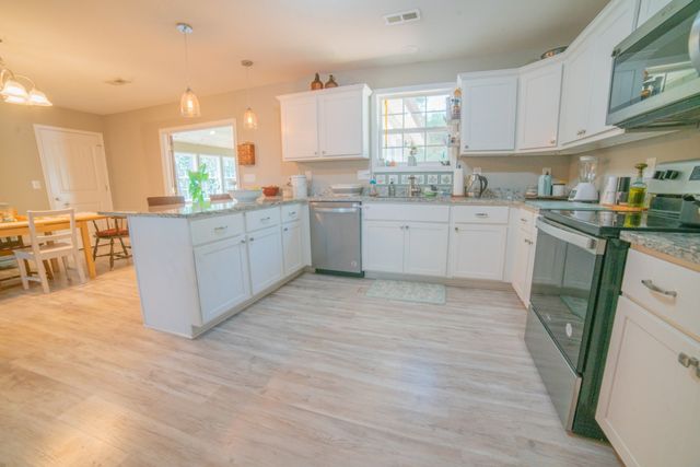 1030 Bryant Rd, Ashland City, TN 37015