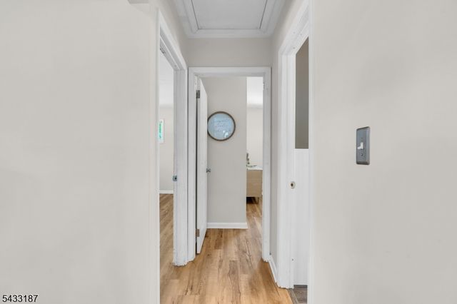 46 Rafkind Rd, Bloomingdale Boro, NJ 07403