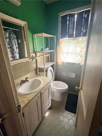 2075 Foster Lane, Mobile, AL 36605