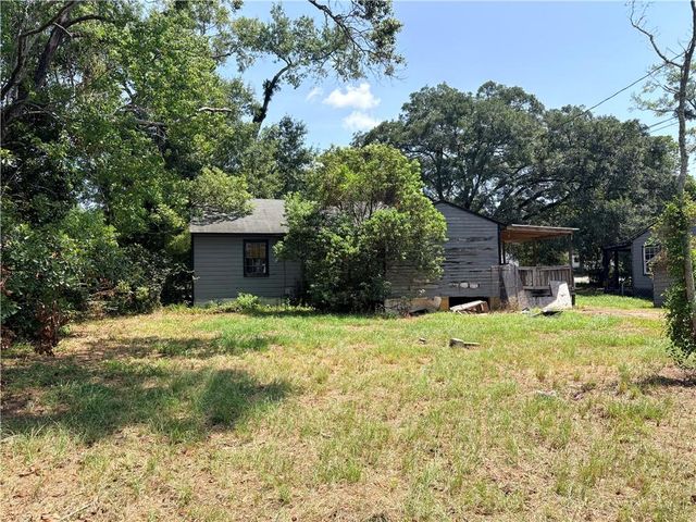 2075 Foster Lane, Mobile, AL 36605