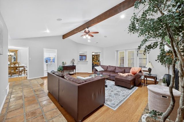 5112 Misty Wood Drive, Arlington, TX 76017