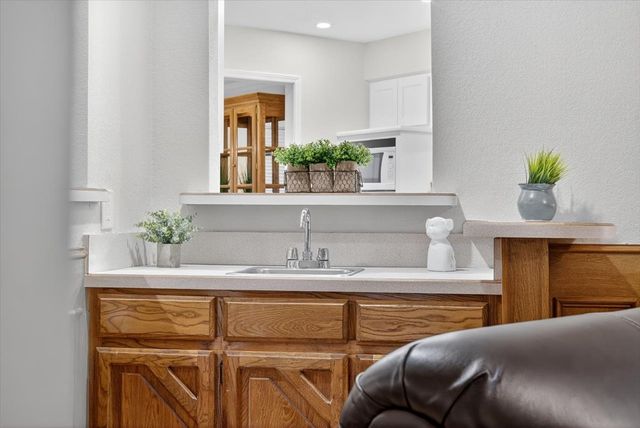 5112 Misty Wood Drive, Arlington, TX 76017