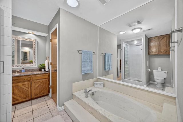 5112 Misty Wood Drive, Arlington, TX 76017