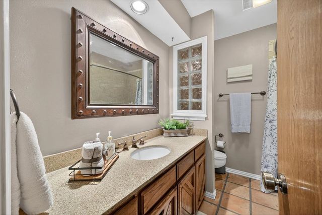 5112 Misty Wood Drive, Arlington, TX 76017