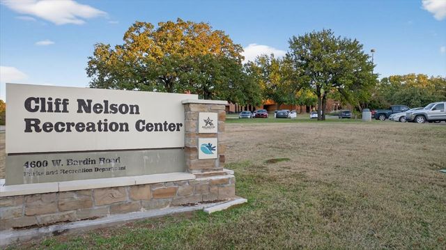 5112 Misty Wood Drive, Arlington, TX 76017