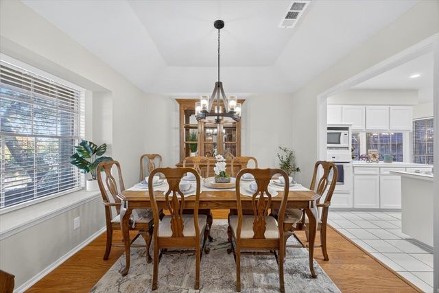 5112 Misty Wood Drive, Arlington, TX 76017