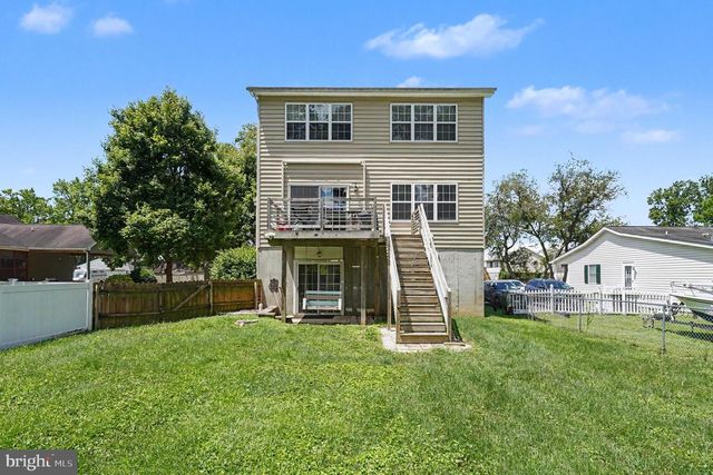 8 ELK LN, Elkton, MD 21921