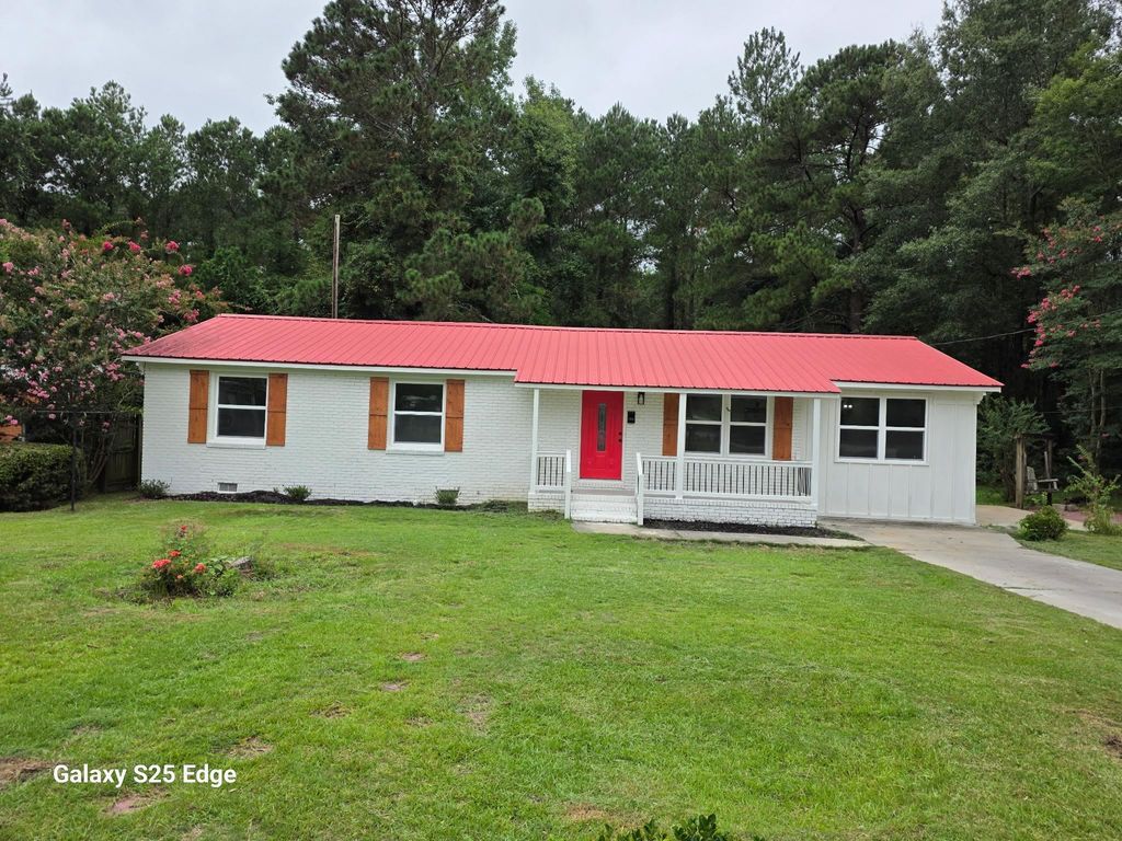 100 Wall St., Marion, SC 29571