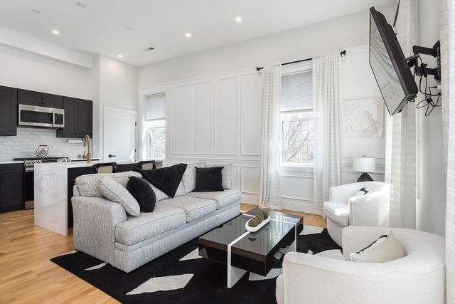 46 Union St 8, Weymouth, MA 02190